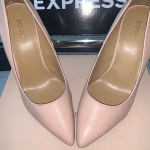Sexy pointy toe brand new!
